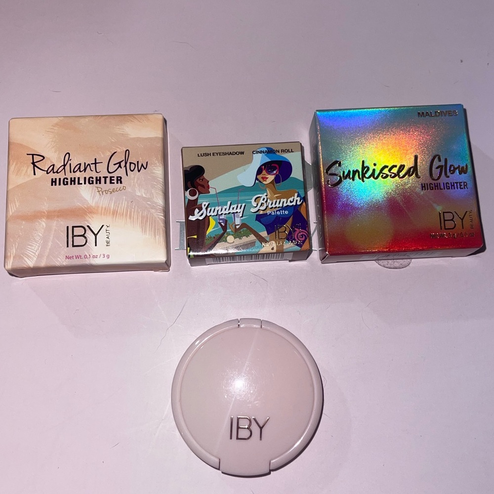 IBY Highlighter eyeshadow bundle ➿